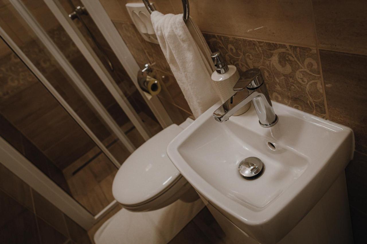 Dozsa Apartman Сегед Екстериор снимка